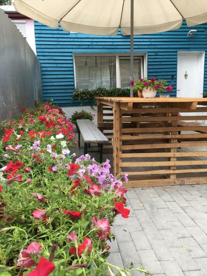 Banat 4 Hostel Bucharest Exterior photo